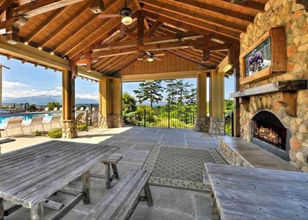 A Natural High Pigeon Forge Exterior photo