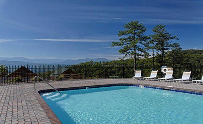A Natural High Pigeon Forge Exterior photo