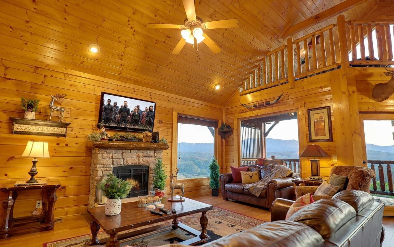 A Natural High Pigeon Forge Exterior photo