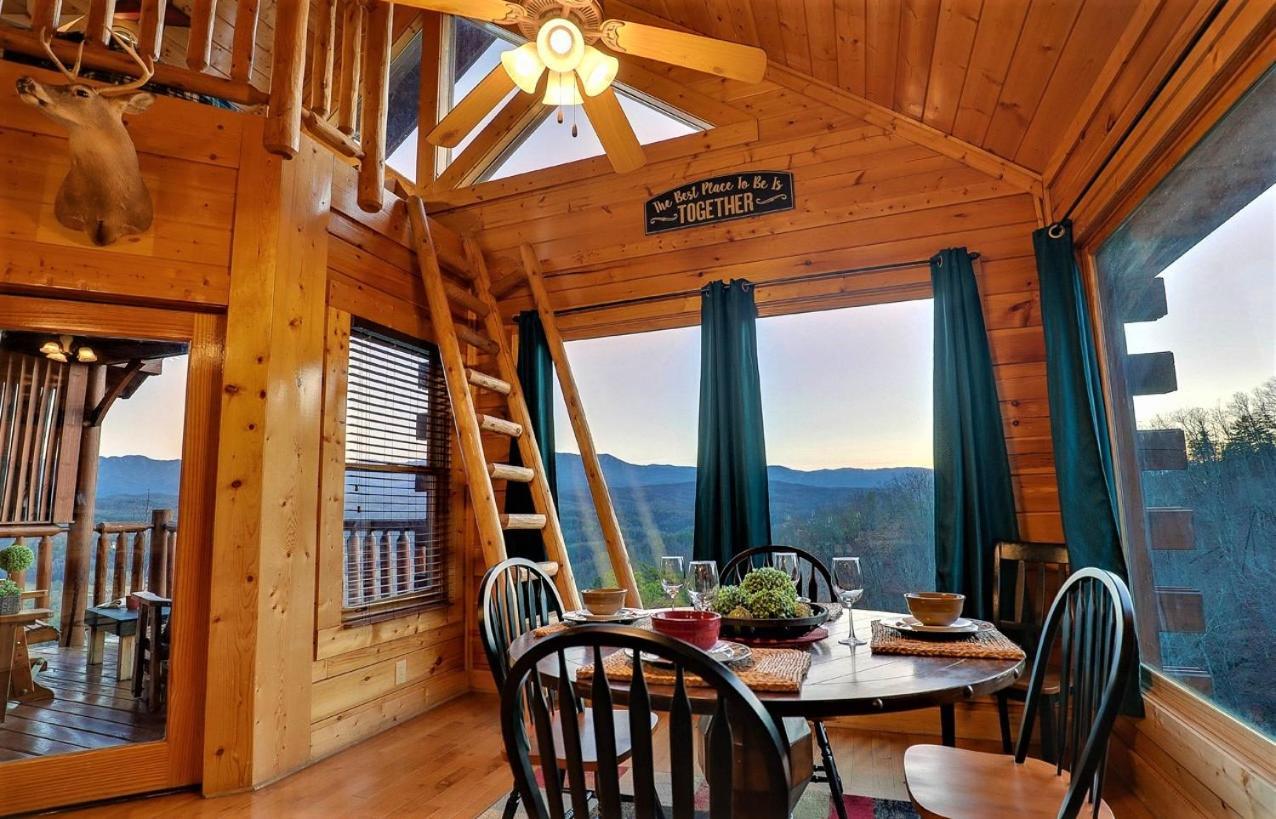 A Natural High Pigeon Forge Exterior photo