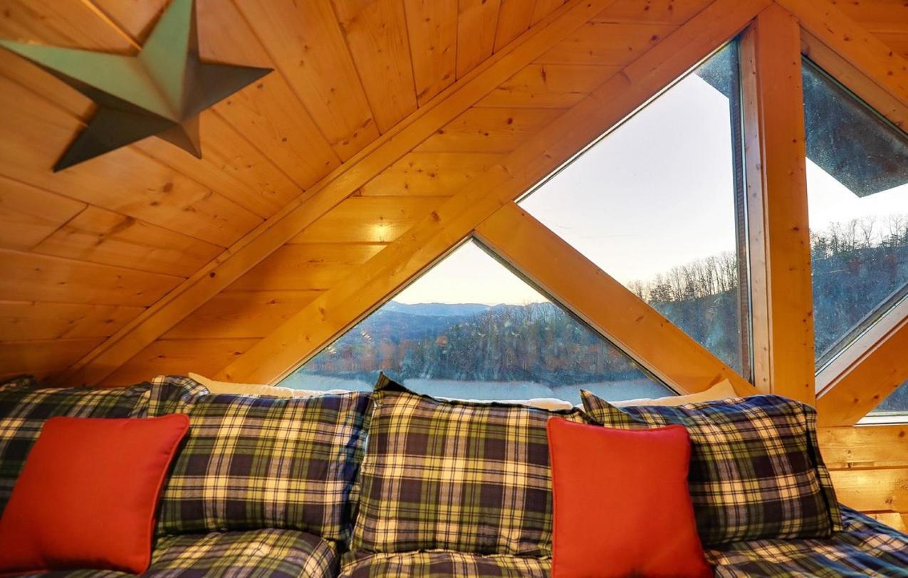 A Natural High Pigeon Forge Exterior photo