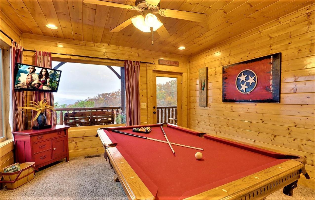 A Natural High Pigeon Forge Exterior photo